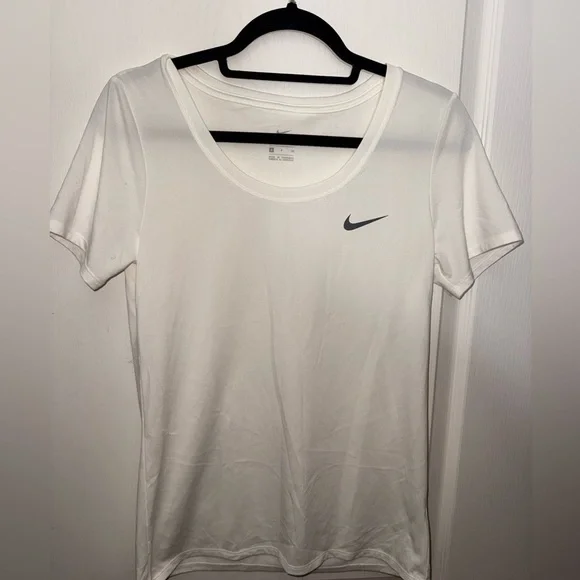Nike Women's Classic White Tee - Picture 1 of 3